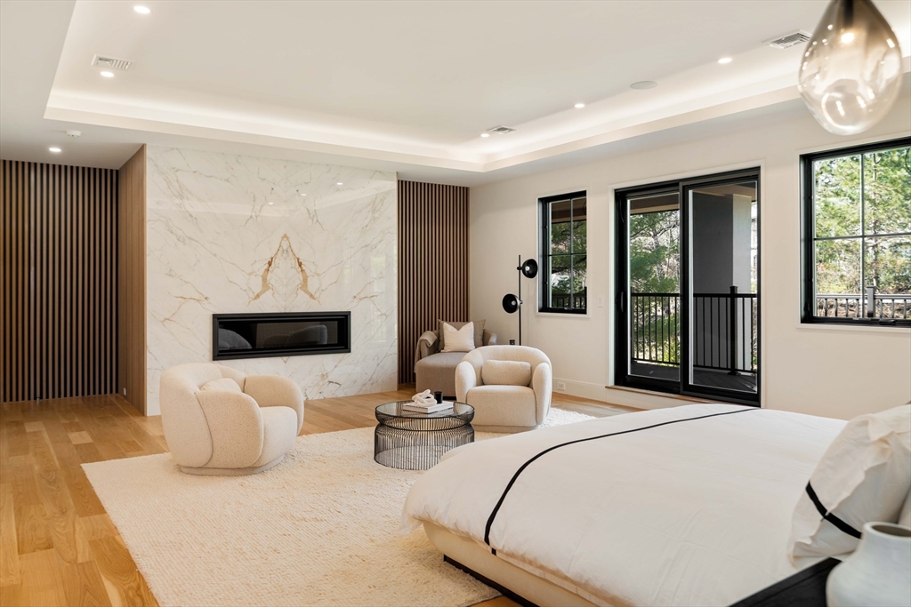 1337 Commonwealth Ave