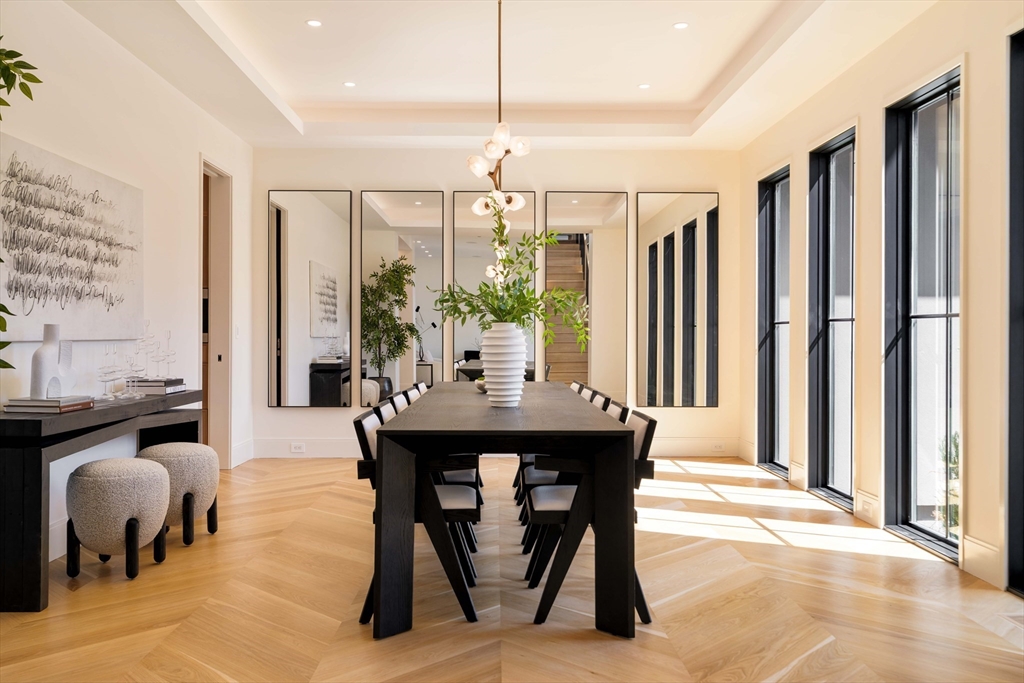 1337 Commonwealth Ave