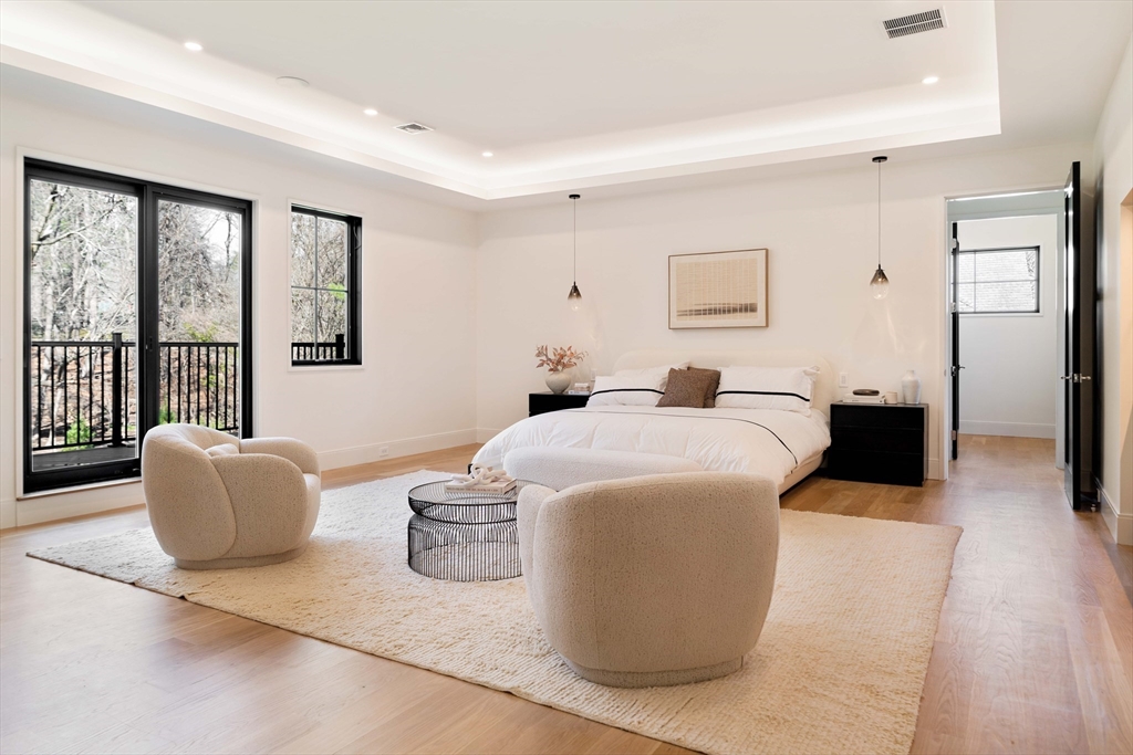 1337 Commonwealth Ave