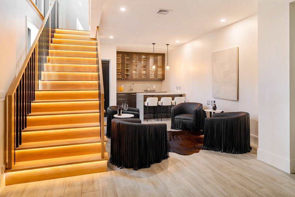 1337 Commonwealth Ave