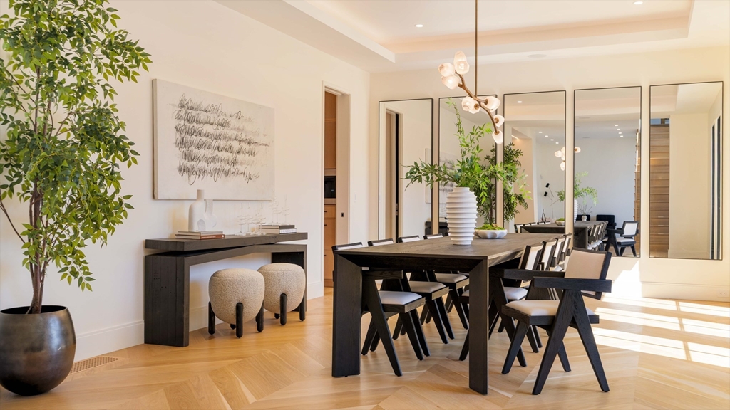 1337 Commonwealth Ave