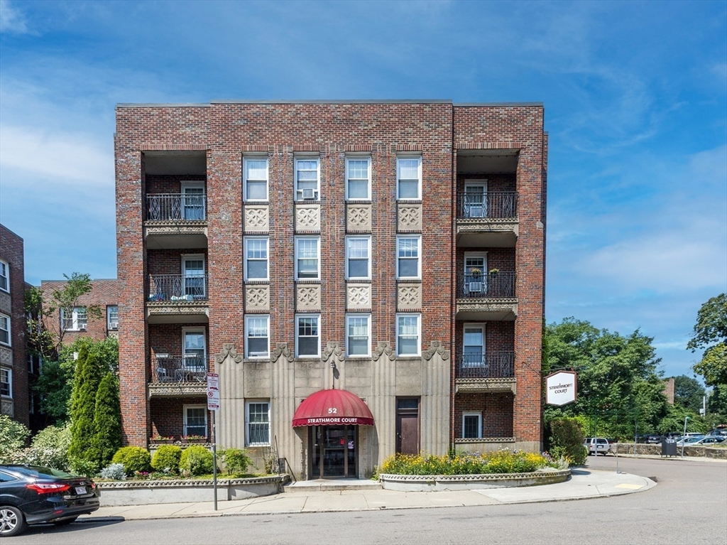 52 Strathmore Rd # 32