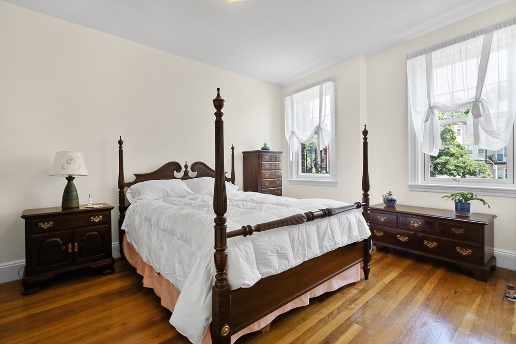 52 Strathmore Rd # 32
