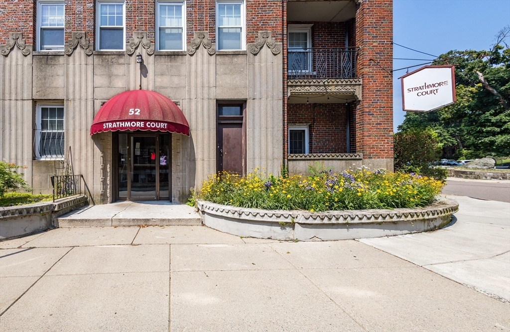 52 Strathmore Rd # 32