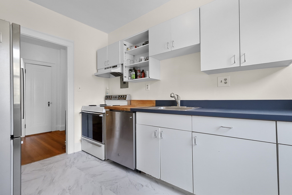 52 Strathmore Rd # 32