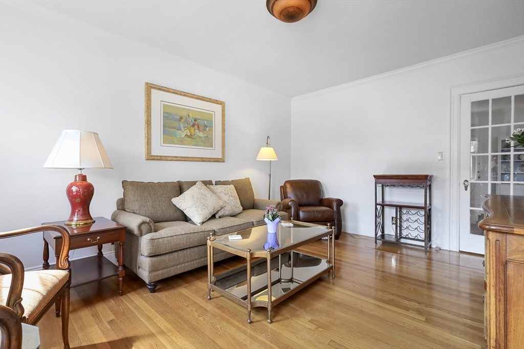 52 Strathmore Rd # 32