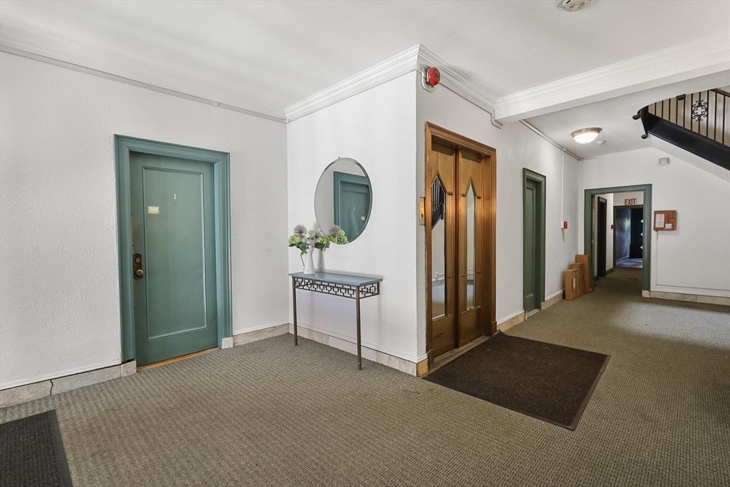 52 Strathmore Rd # 32