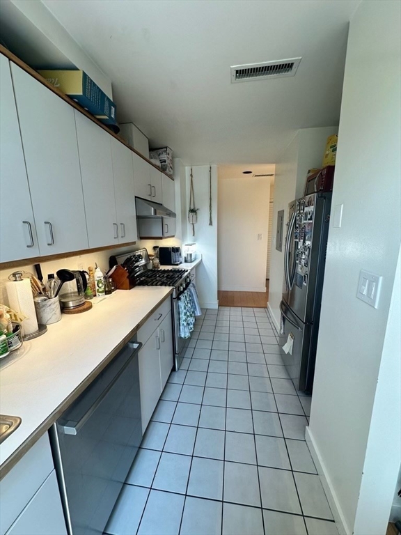 2 Chestnut St Unit: PH51