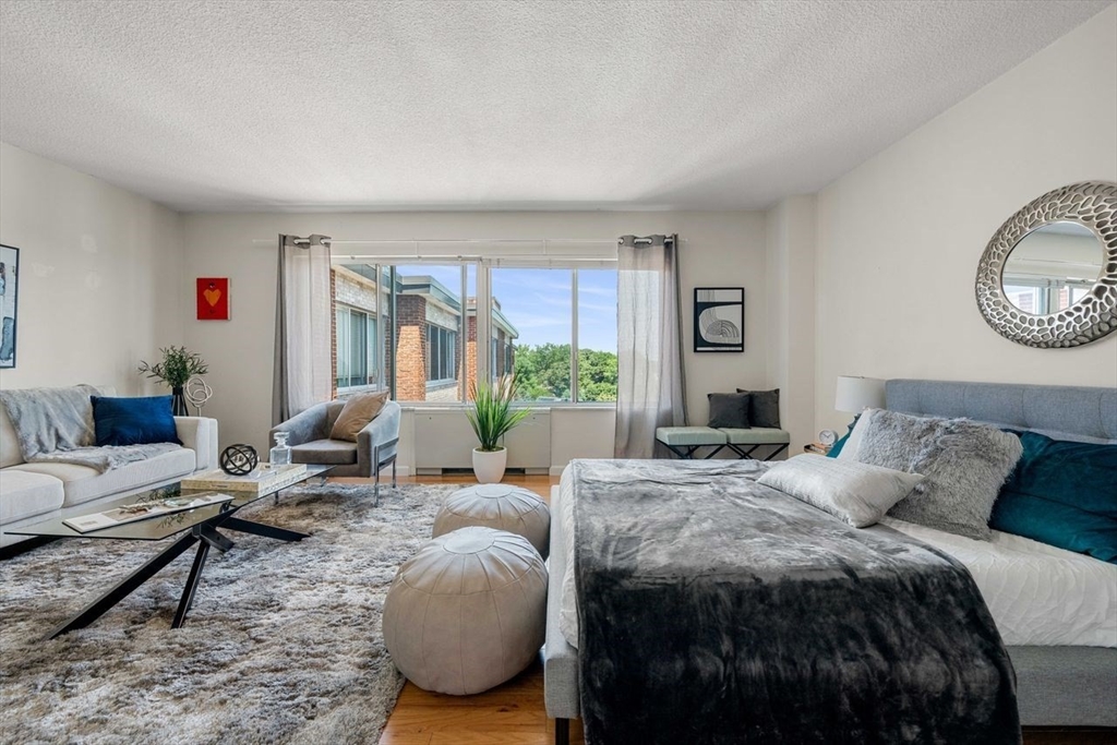 22 Chestnut Place # 609