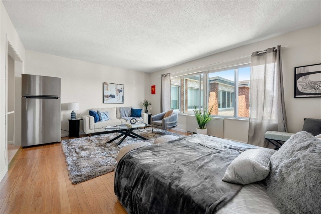 22 Chestnut Place # 609