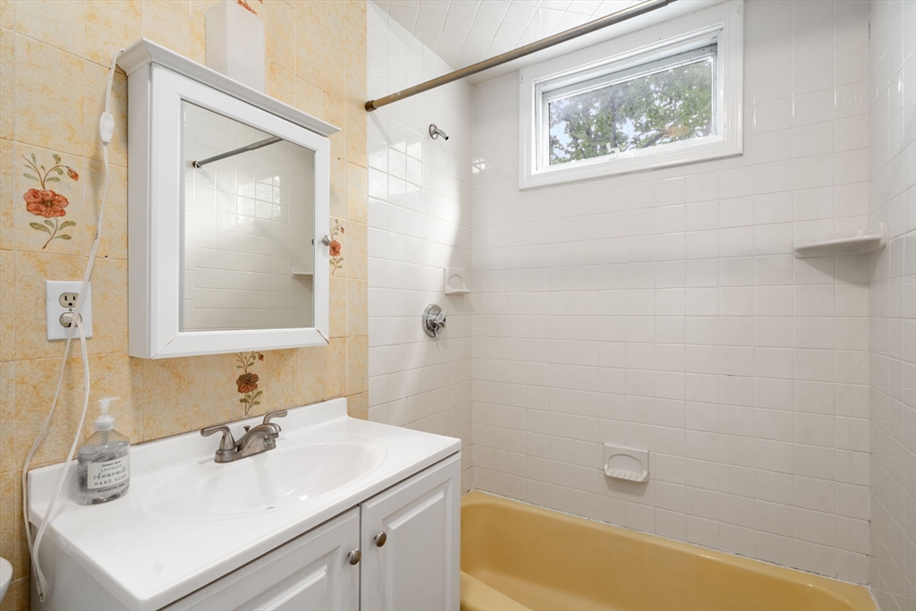 123 Mt Vernon Street