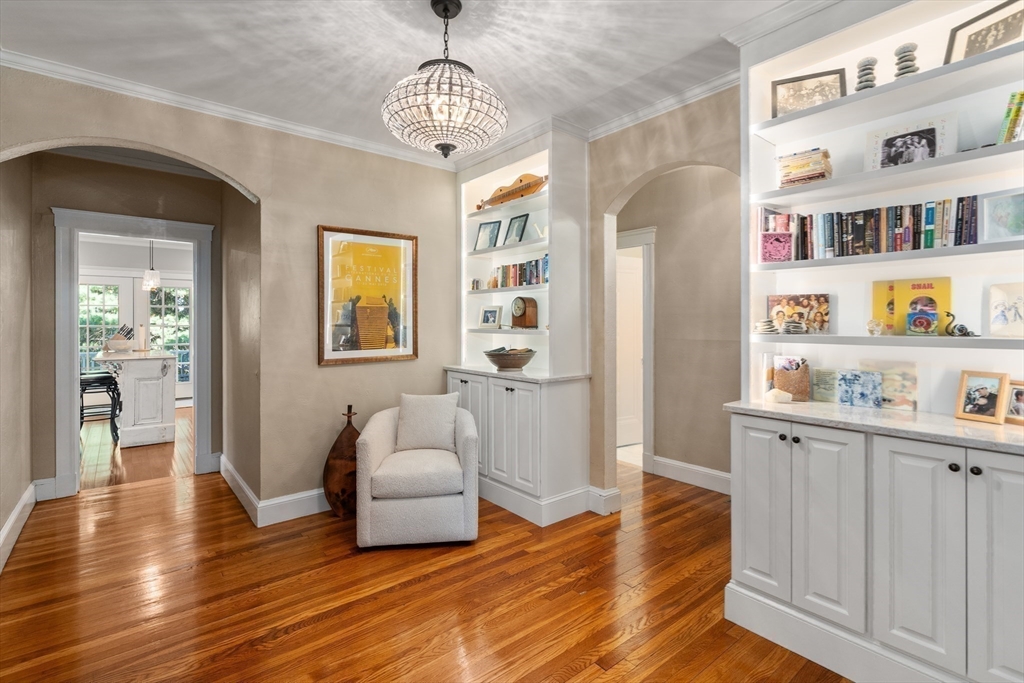 7 Holland Street # 1