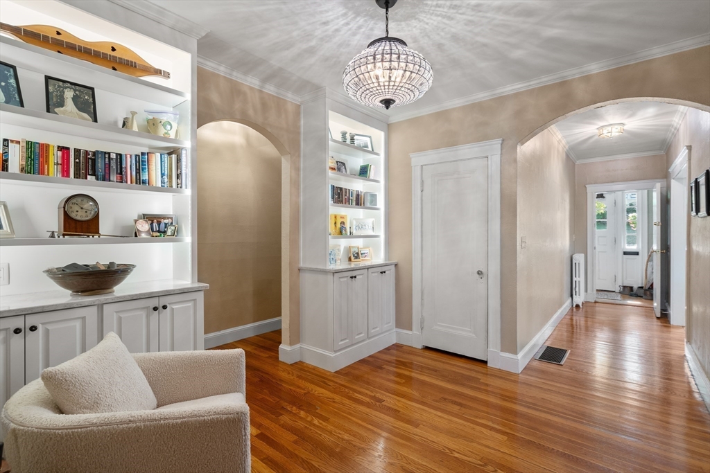 7 Holland Street # 1