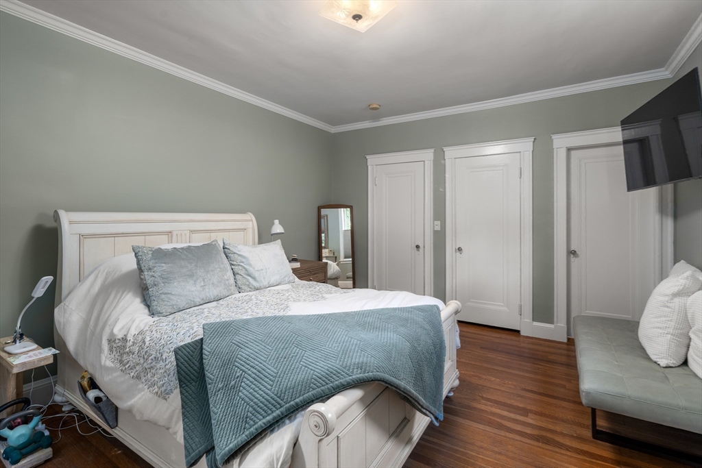 7 Holland Street # 1