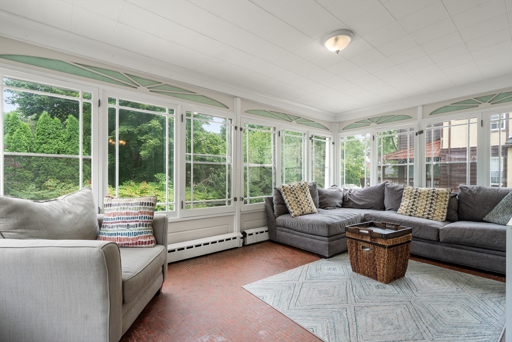151 Oakdale Rd