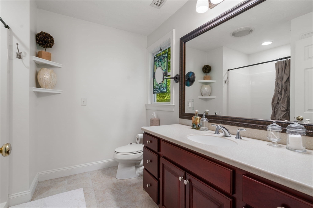 15 River Point Dr # 15