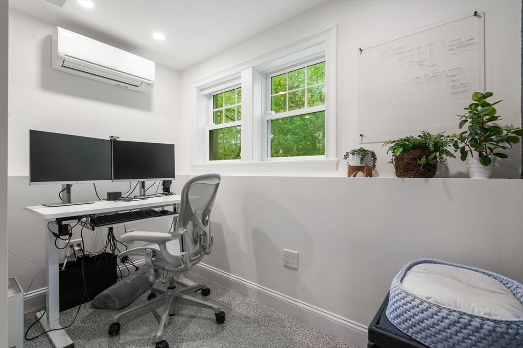 15 River Point Dr # 15