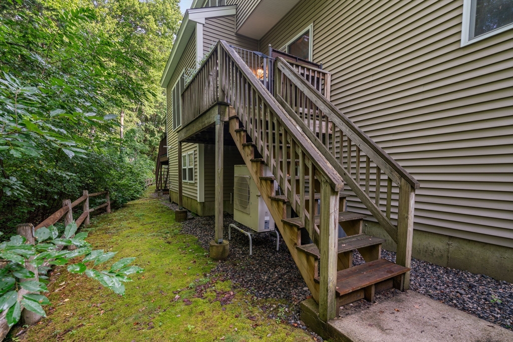 15 River Point Dr # 15