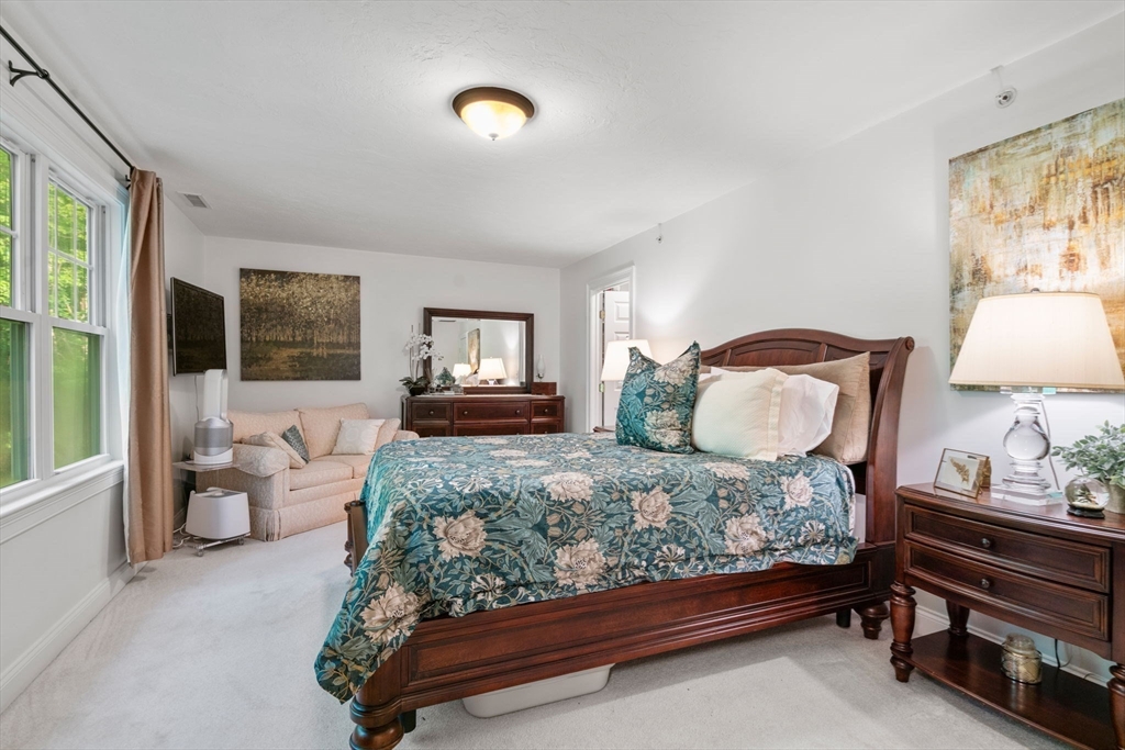 15 River Point Dr # 15