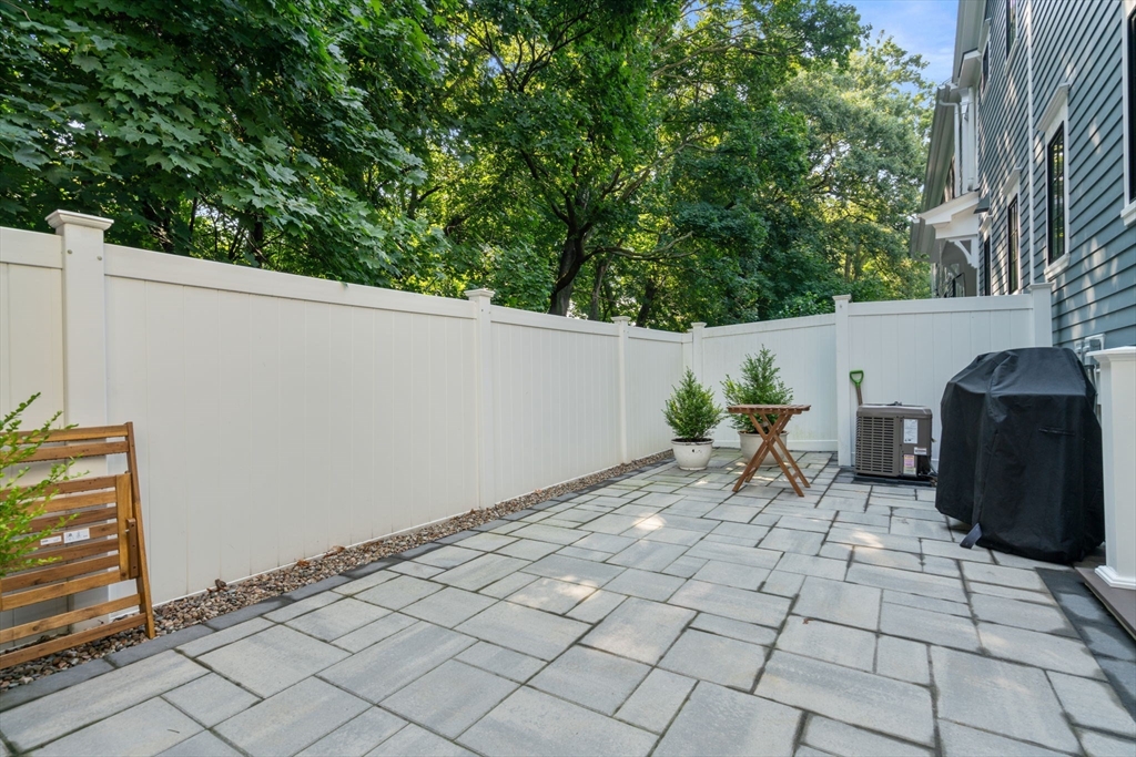 112-114 Carlisle Street # 112