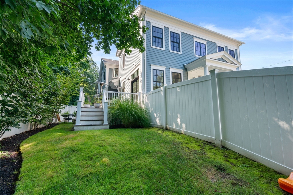 112-114 Carlisle Street # 112