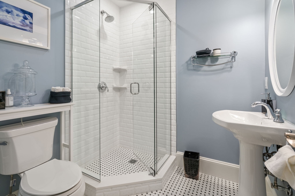 112-114 Carlisle Street # 112