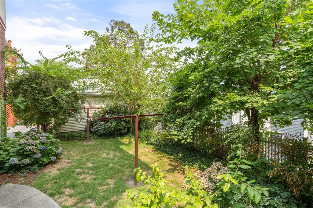 25-27 Lewis Rd