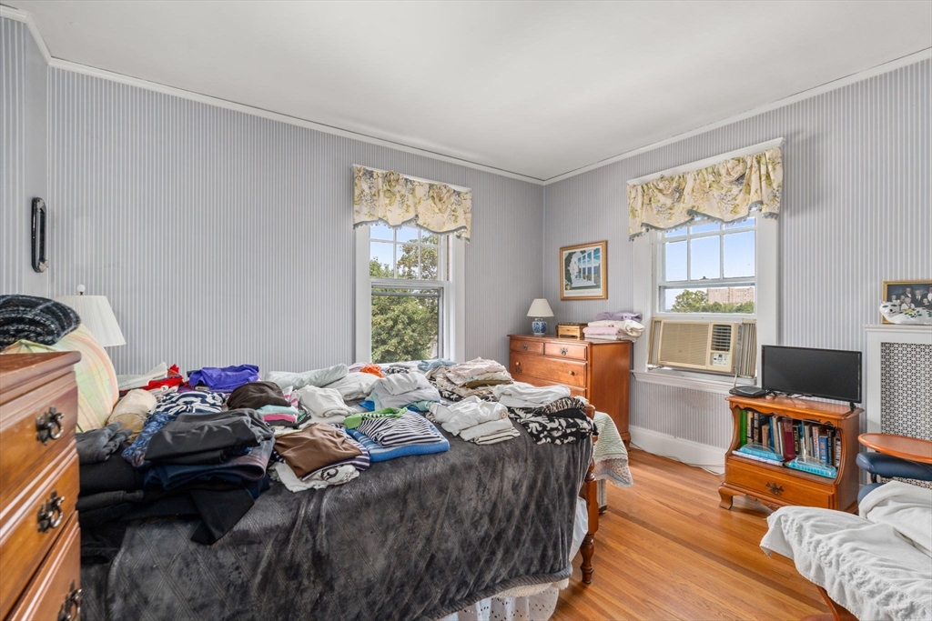 25-27 Lewis Rd