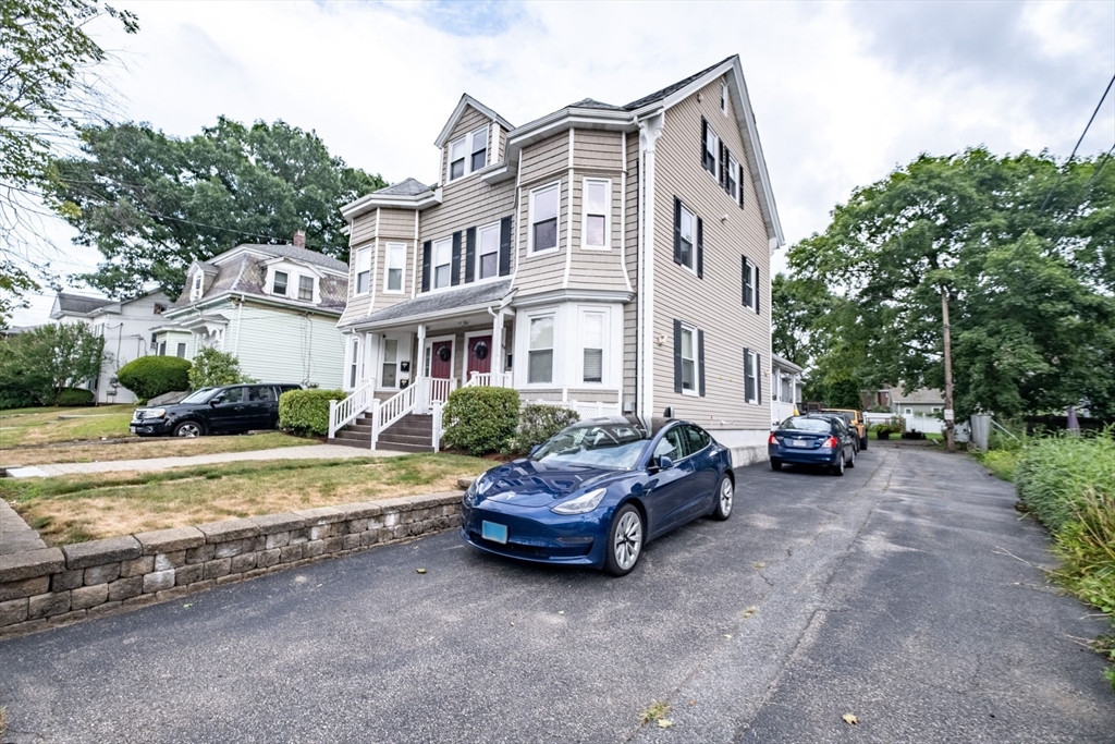 44 Vernon St # 4