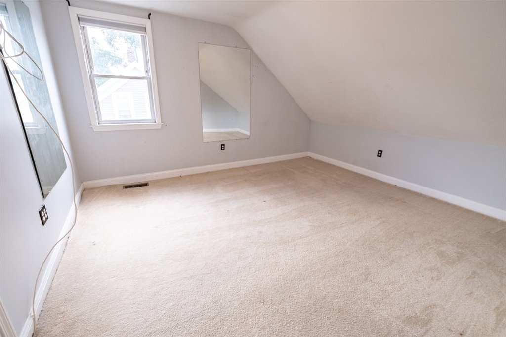 44 Vernon St # 4