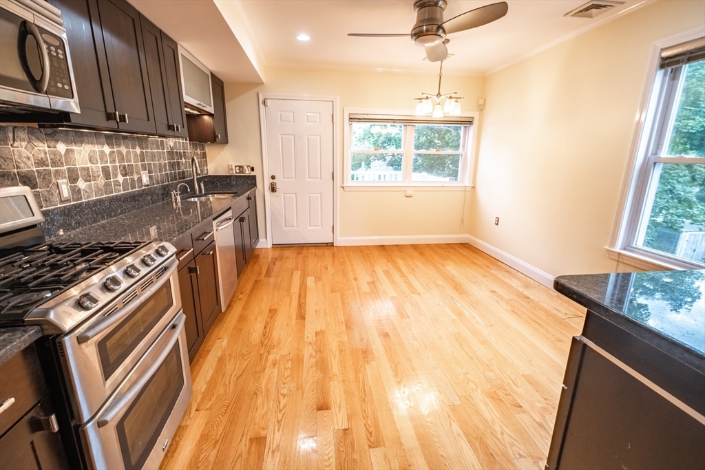 44 Vernon St # 4