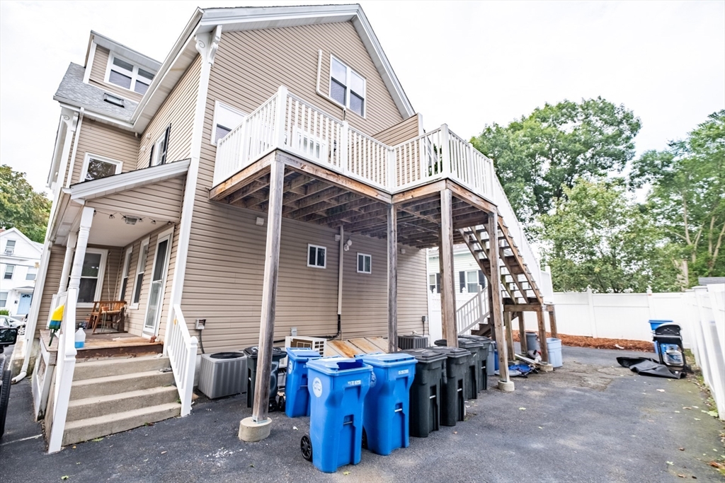 44 Vernon St # 4
