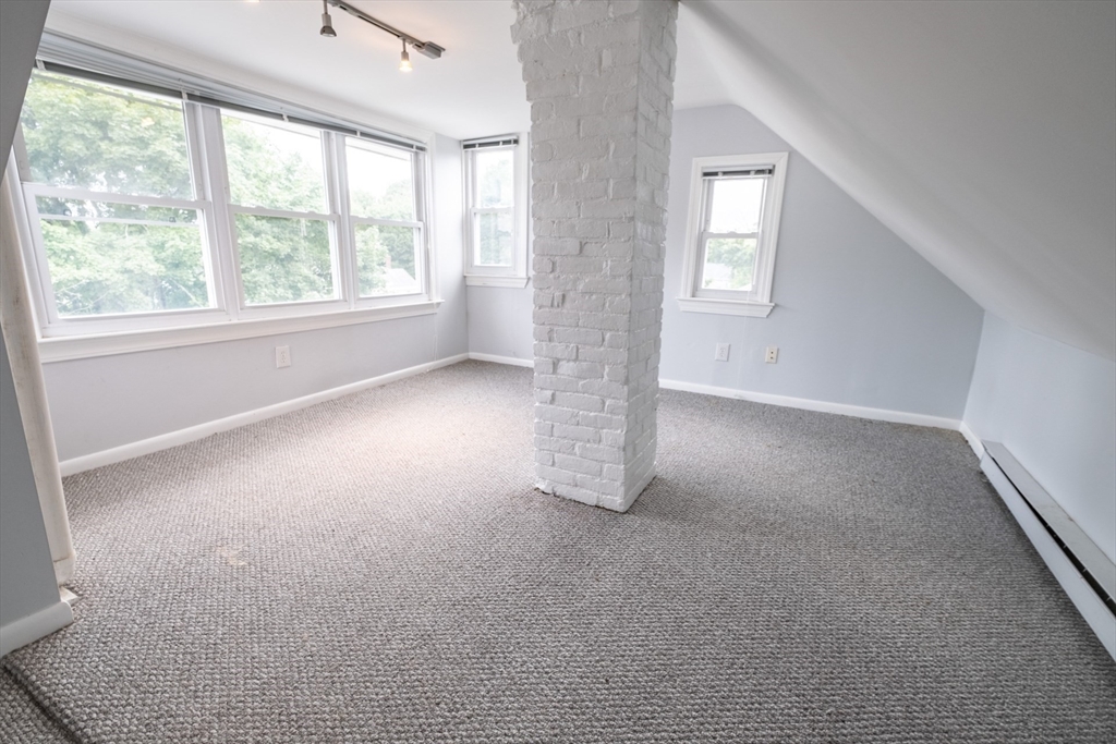 44 Vernon St # 4