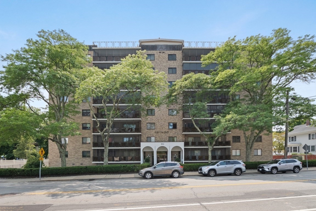 990 Massachusetts Ave # C76