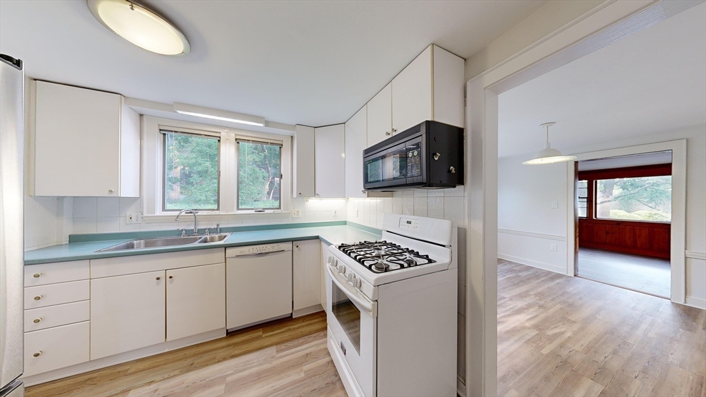 44 Walnut Place Unit: Entire Home