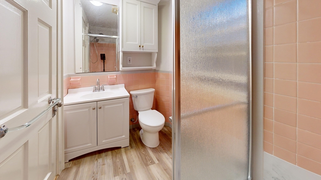 44 Walnut Place Unit: Entire Home