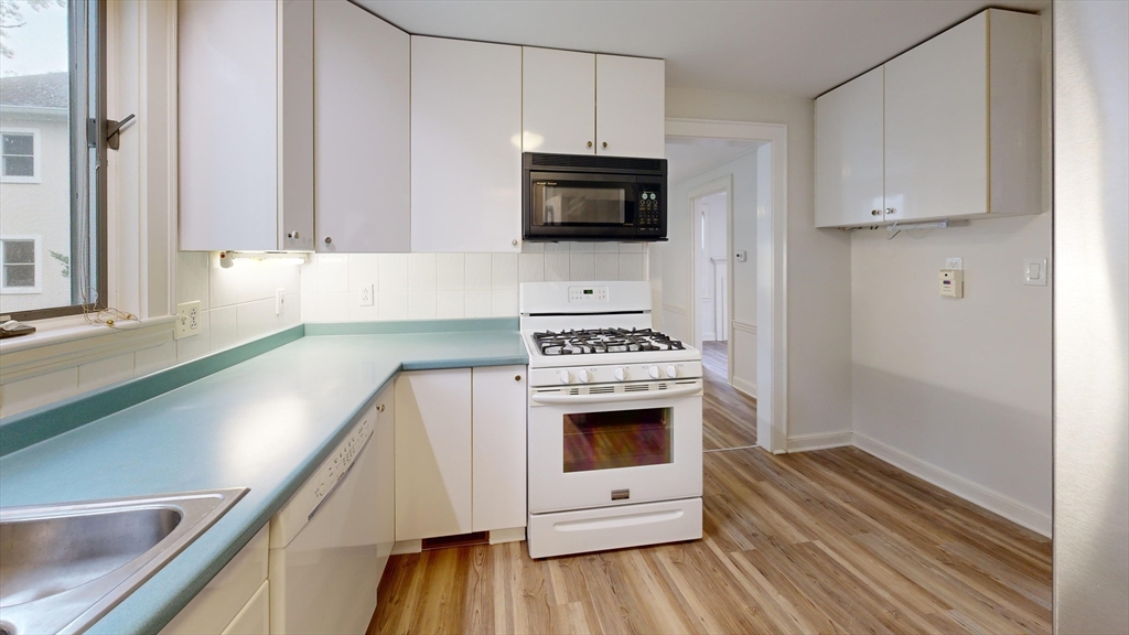 44 Walnut Place Unit: Entire Home