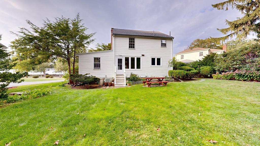 44 Walnut Place Unit: Entire Home