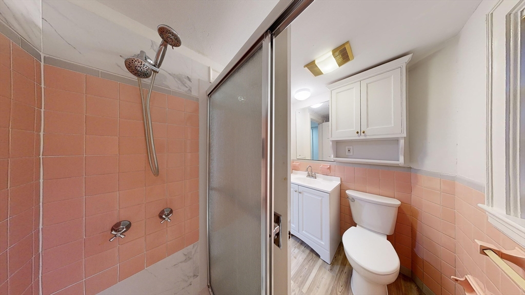 44 Walnut Place Unit: Entire Home