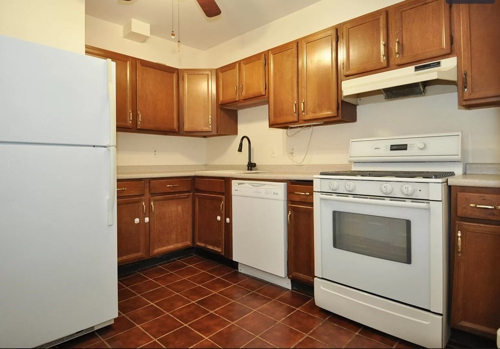 299 Tappan Street # 2