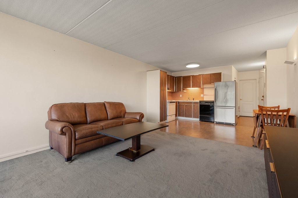 200 Swanton St # 422