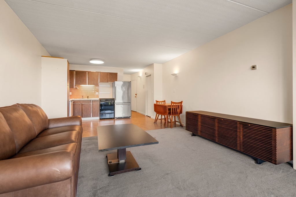 200 Swanton St # 422