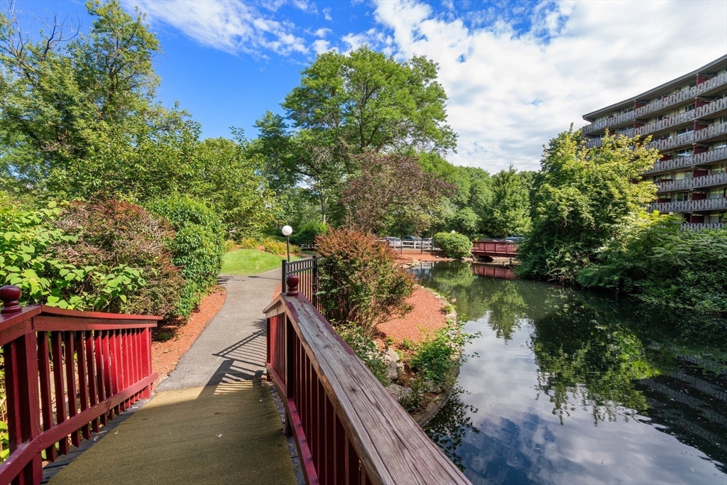 200 Swanton St # 422