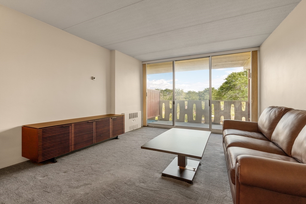 200 Swanton St # 422