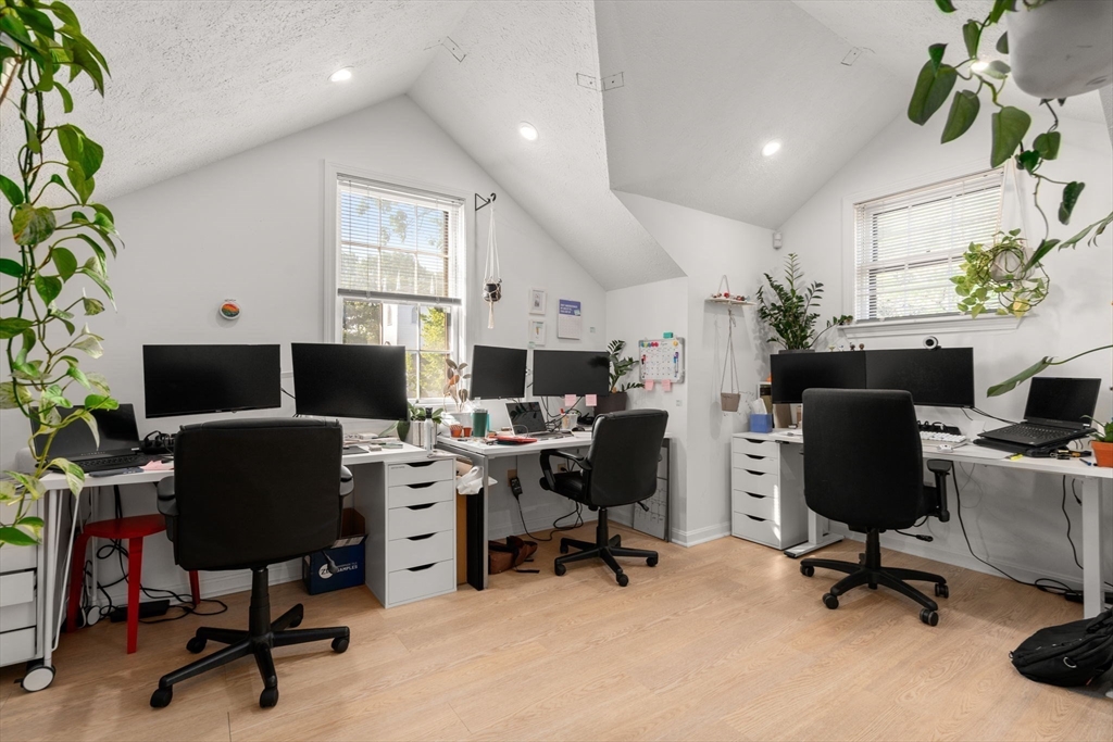 993-997 Chestnut St # 5