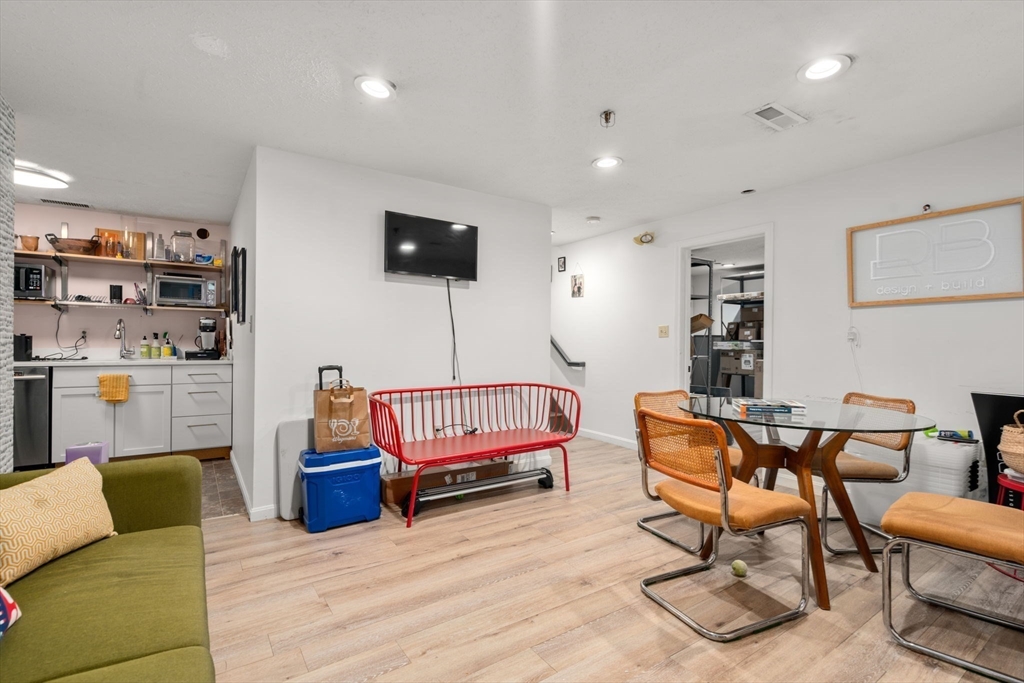 993-997 Chestnut St # 5