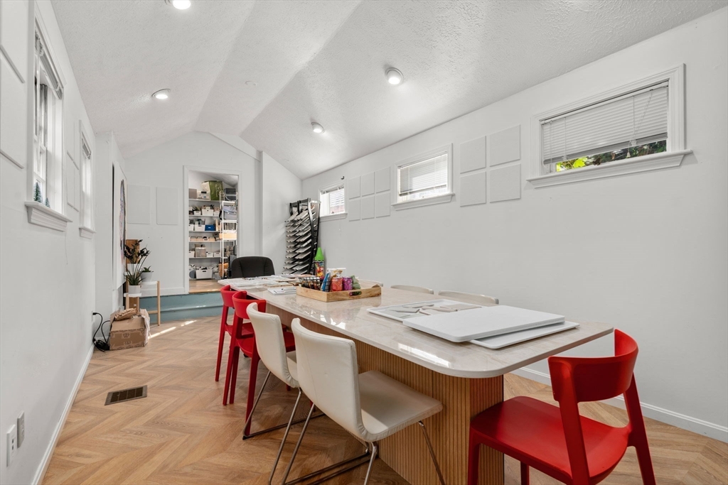 993-997 Chestnut St # 5