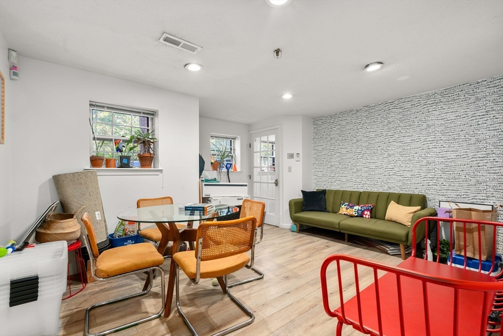 993-997 Chestnut St # 5