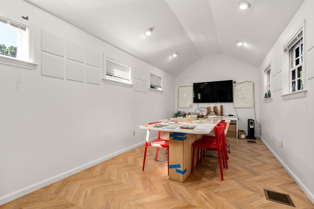 993-997 Chestnut St # 5