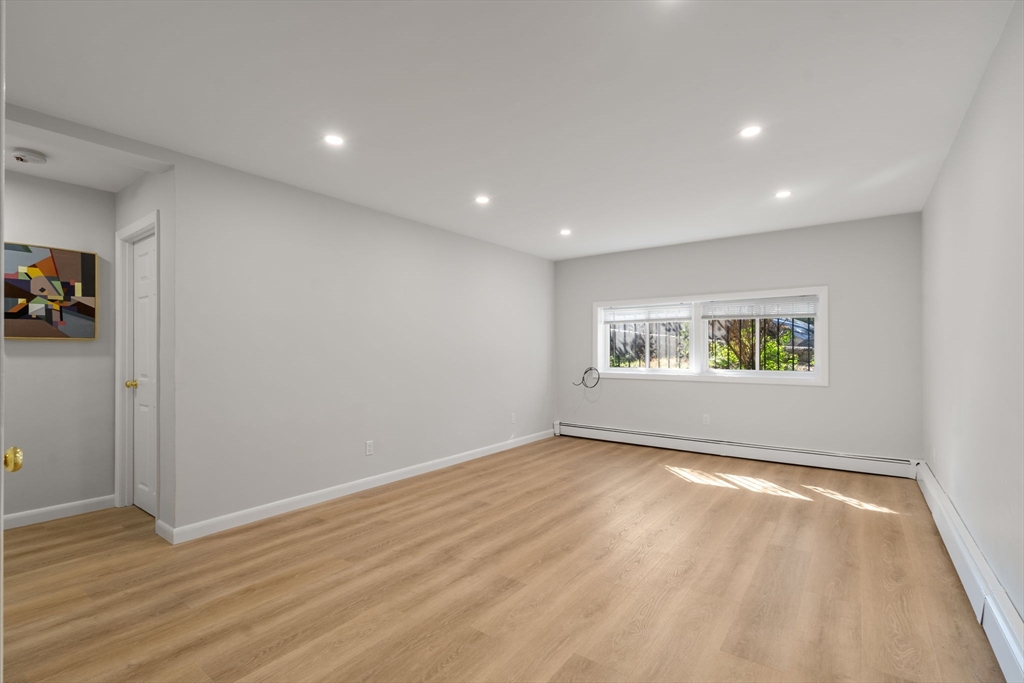 16 Everett Ave Unit: GB